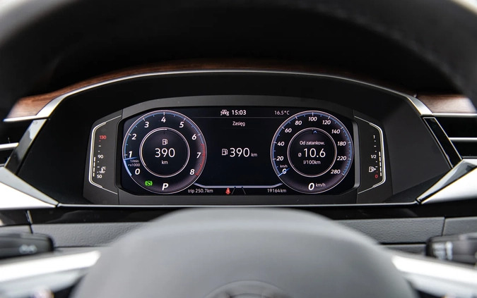 Volkswagen Arteon cena 162000 przebieg: 19000, rok produkcji 2023 z Kozienice małe 277